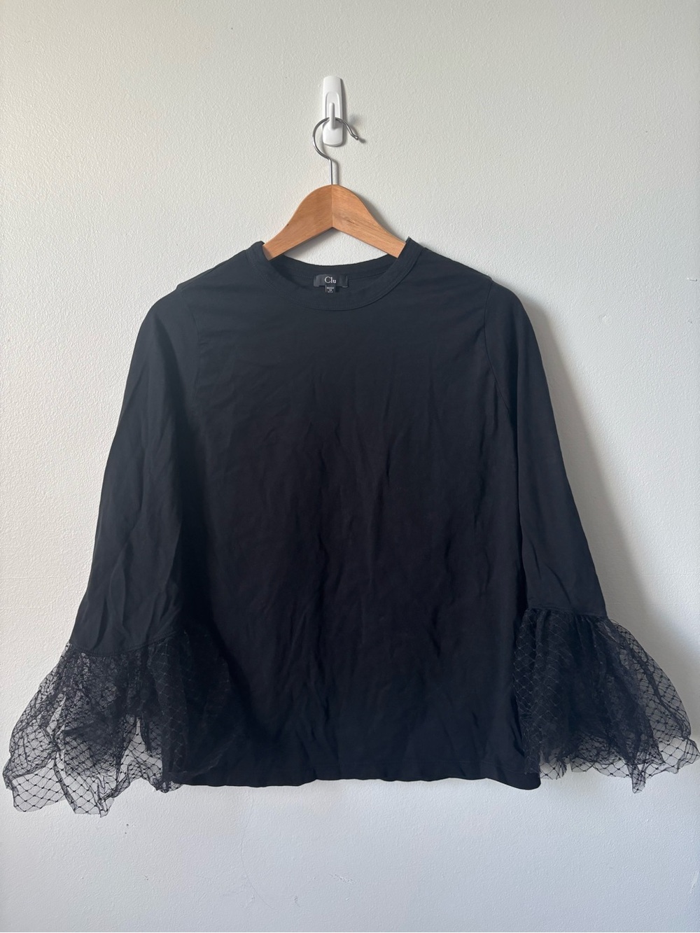 Clu - Vintage Black Lace-Ruffle Long Sleeve Tee